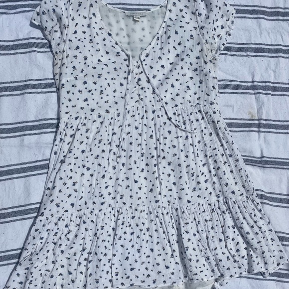 American Eagle White Summer Dress With Flowers - Picture 2 of 5